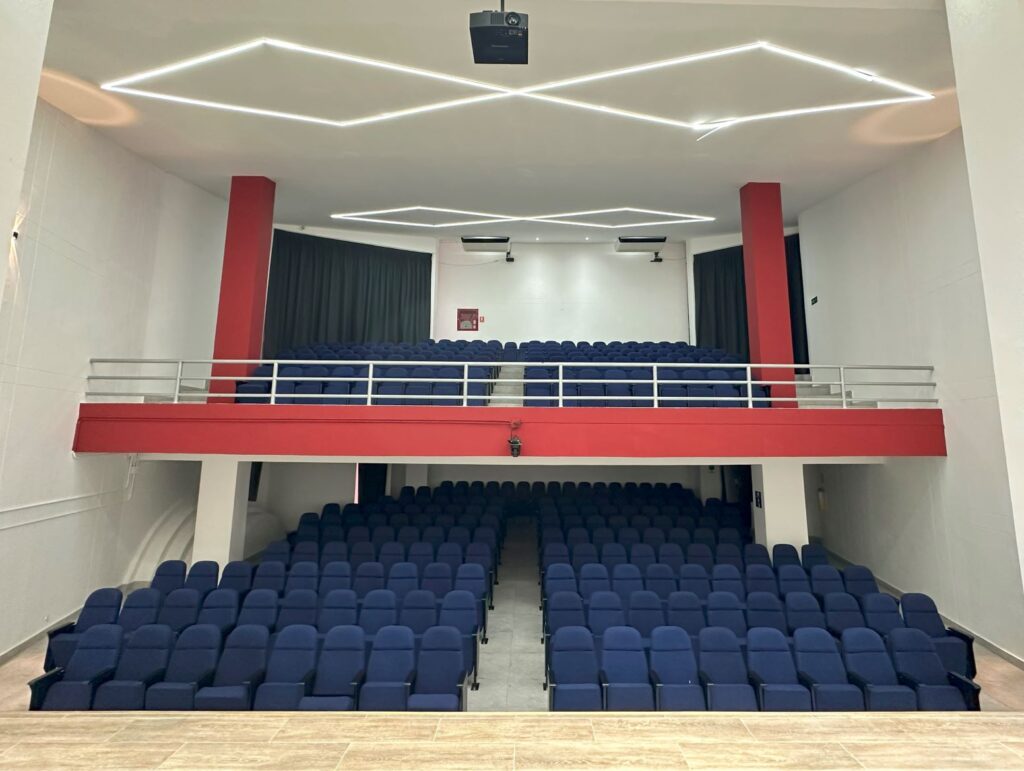 rHTp2cRTFSOe-auditorio-2-1